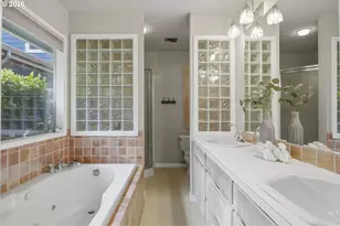 12208 SW 34th Ave, Portland, OR 97219 - Photo 21