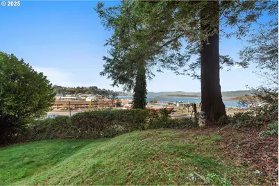 1254 N 6th St, Coos Bay, OR 97420 - Photo 45