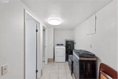 1254 N 6th St, Coos Bay, OR 97420 - Photo 31