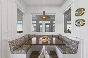 525 SW Point Ave, Depoe Bay, OR 97341 - Photo 11