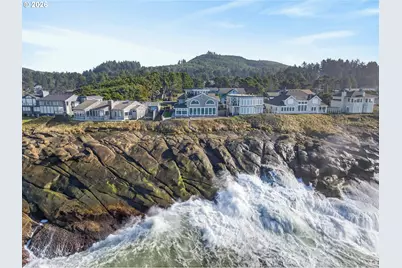525 SW Point Ave, Depoe Bay, OR 97341 - Photo 43