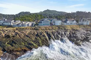 525 SW Point Ave, Depoe Bay, OR 97341 - Photo 43