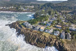 525 SW Point Ave, Depoe Bay, OR 97341 - Photo 45