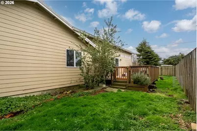 608 Cottonwood Ave, Tillamook, OR 97141 - Photo 25