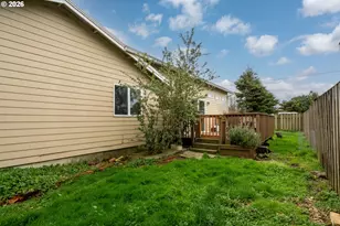 608 Cottonwood Ave, Tillamook, OR 97141 - Photo 25