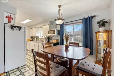 608 Cottonwood Ave, Tillamook, OR 97141 - Photo 7