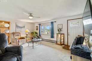 608 Cottonwood Ave, Tillamook, OR 97141 - Photo 5