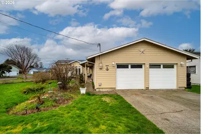 608 Cottonwood Ave, Tillamook, OR 97141 - Photo 3