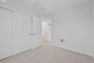 9251 E Burnside St, Portland, OR 97216 - Photo 23