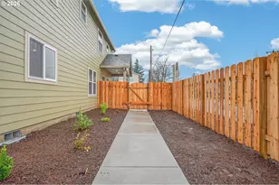 9251 E Burnside St, Portland, OR 97216 - Photo 31