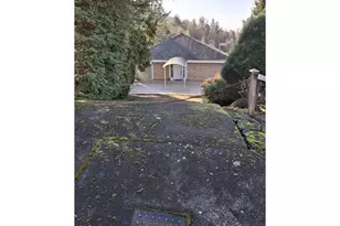 8408 NW Pinnacle Ct, Portland, OR 97229 - Photo 29