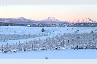 70445 NW Lower Valley Dr, Terrebonne, OR 97760 - Photo 3