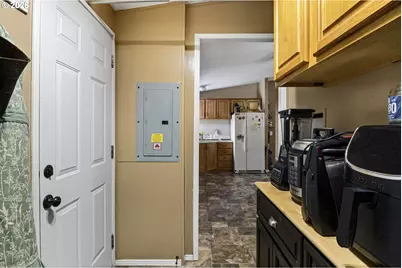 90986 Matthew Ln, Coos Bay, OR 97420 - Photo 15