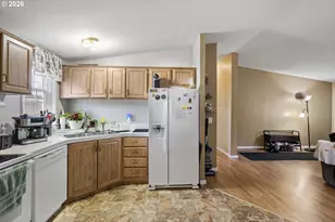 90986 Matthew Ln, Coos Bay, OR 97420 - Photo 11