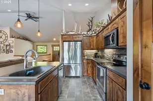 42520 Testament Creek Rd, Beaver, OR 97108 - Photo 15