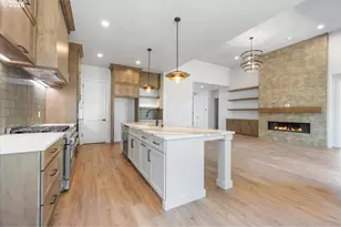 10710 SE 13th Cir, Vancouver, WA 98664 - Photo 19