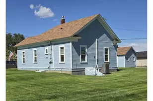 377 W Locust Ave, Hermiston, OR 97838 - Photo 5