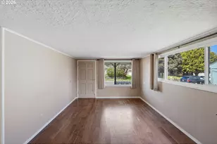1621 Grant St, North Bend, OR 97459 - Photo 5