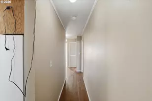 1621 Grant St, North Bend, OR 97459 - Photo 15