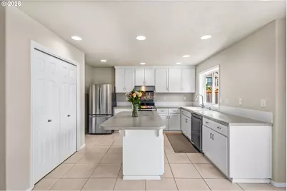 762 Burgundy Ave NE, Keizer, OR 97303 - Photo 13