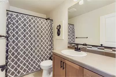 28515 SW Dundee Ln, Wilsonville, OR 97070 - Photo 21