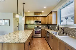 28515 SW Dundee Ln, Wilsonville, OR 97070 - Photo 13