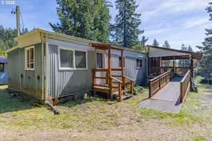 2403 Spruce St, Myrtle Point, OR 97458 - Photo 3