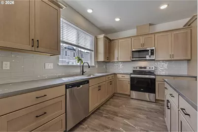 3382 SE Brookwood Ave, Hillsboro, OR 97123 - Photo 15