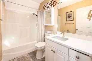 38 Denmark Loop, Silverton, OR 97381 - Photo 25