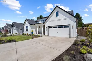 623 W 10th St, La Center, WA 98629 - Photo 3