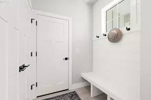 623 W 10th St, La Center, WA 98629 - Photo 7