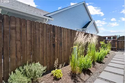 623 W 10th St, La Center, WA 98629 - Photo 35