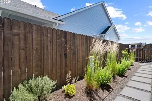 623 W 10th St, La Center, WA 98629 - Photo 35