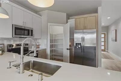 722 SE 34th St, Battle Ground, WA 98604 - Photo 9