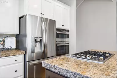 15996 NW Claremont Dr, Portland, OR 97229 - Photo 13