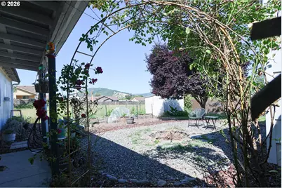 199 Rex St, Roseburg, OR 97471 - Photo 33