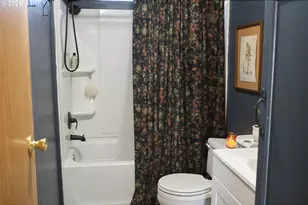 199 Rex St, Roseburg, OR 97471 - Photo 19