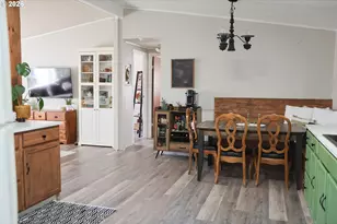 199 Rex St, Roseburg, OR 97471 - Photo 15