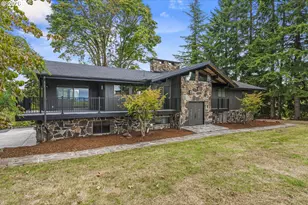 816 Si Town Rd, Castle Rock, WA 98611 - Photo 3