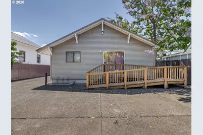 319 NE 5th St, McMinnville, OR 97128 - Photo 9