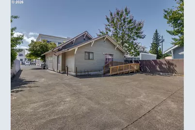 319 NE 5th St, McMinnville, OR 97128 - Photo 7