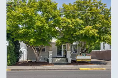 319 NE 5th St, McMinnville, OR 97128 - Photo 1