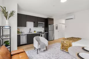 10985 E Burnside St, Portland, OR 97216 - Photo 3