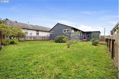 1465 3rd St, Astoria, OR 97103 - Photo 27