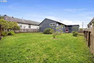 1465 3rd St, Astoria, OR 97103 - Photo 27