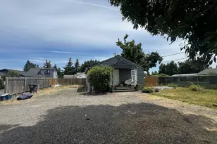 2343 31st St, Springfield, OR 97477 - Photo 3
