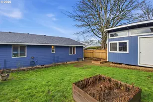 390 SW Ash St, Willamina, OR 97396 - Photo 7