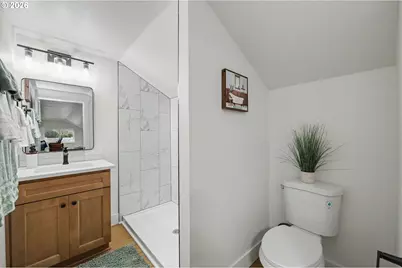 2175 Princeton Dr, Eugene, OR 97405 - Photo 33