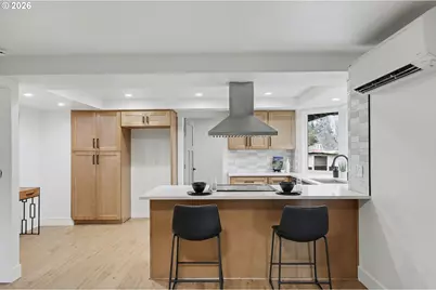 2175 Princeton Dr, Eugene, OR 97405 - Photo 11