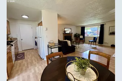 345 E Rosewood Ave, Eugene, OR 97404 - Photo 11